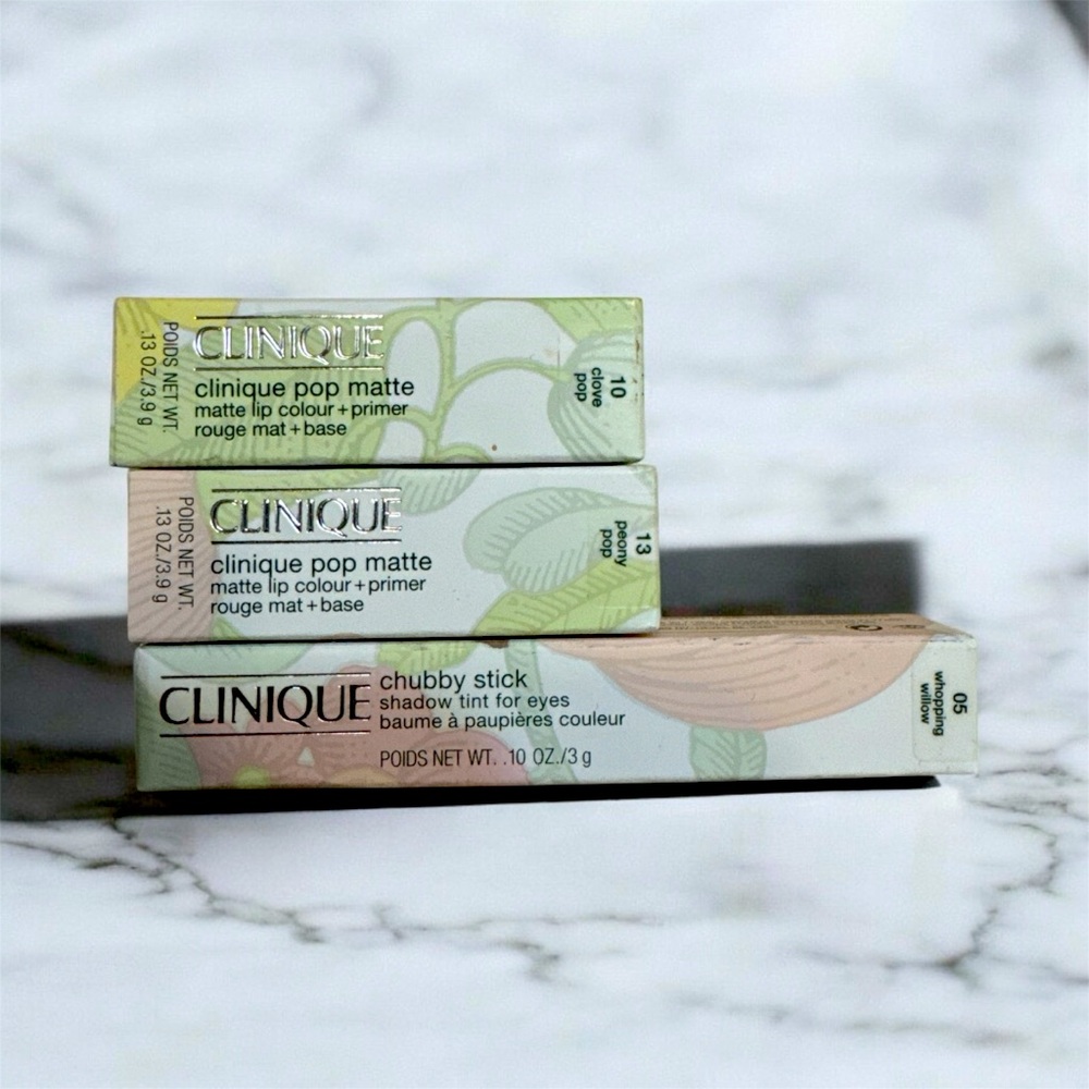 BEAUTY BUNDLE!- NWT - Clinique Lipsticks & eyeshadow